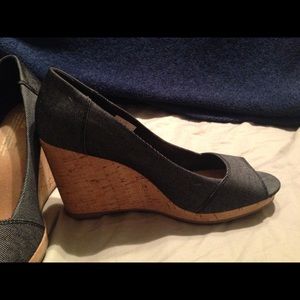 Toms wedges